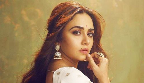 Amruta Khanvilkar