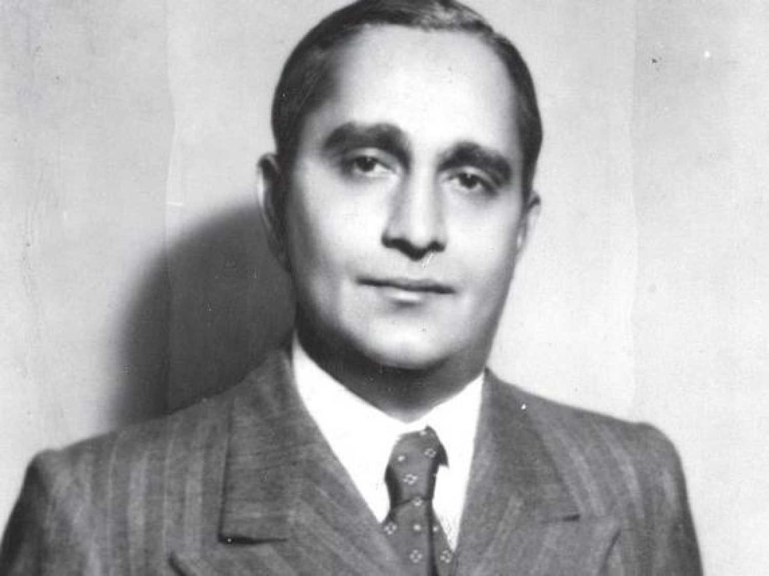 Vijay Bhatt