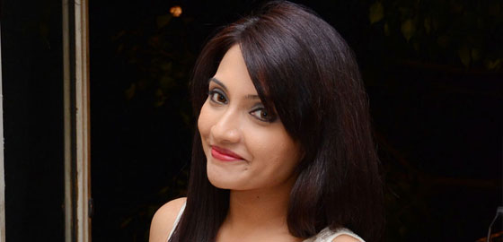 Zoya Khan
