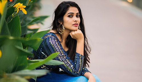 Divi Vadthya