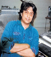 Aslam Khan