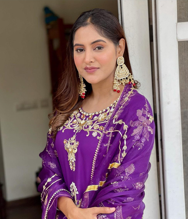 Baani Sandhu