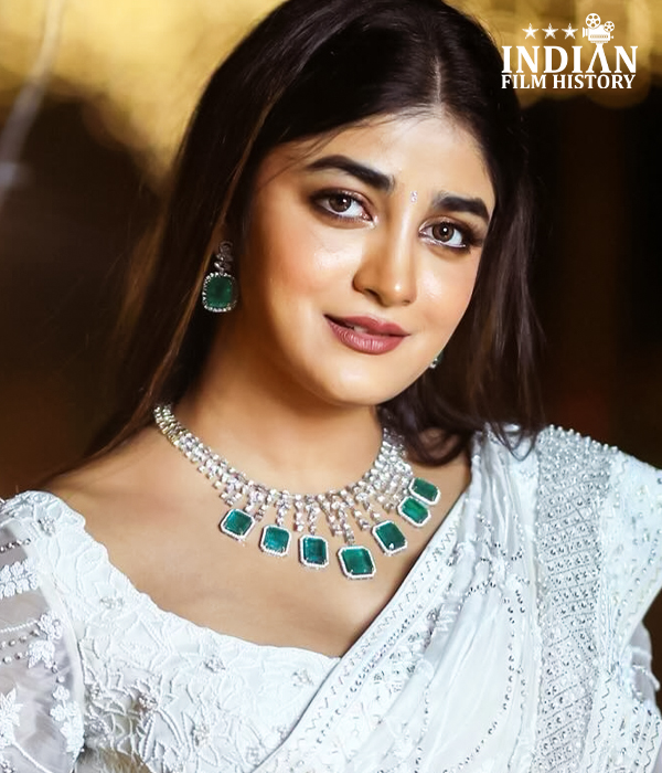 Dimple Hayati