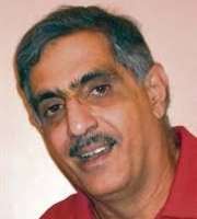 Dinyar Tirandaz