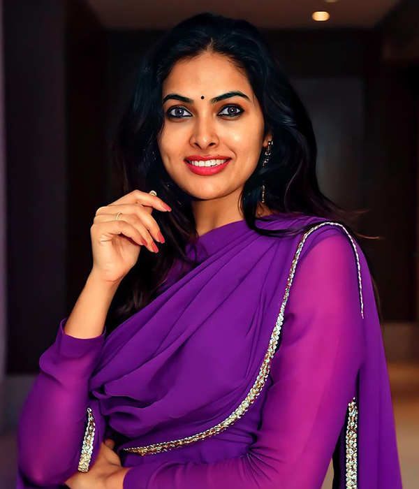 Divi Vadthya