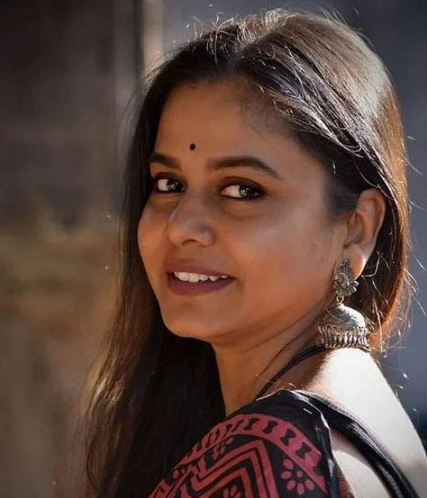 Hemangi Kavi