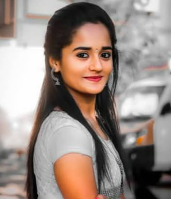 Kavya Amira