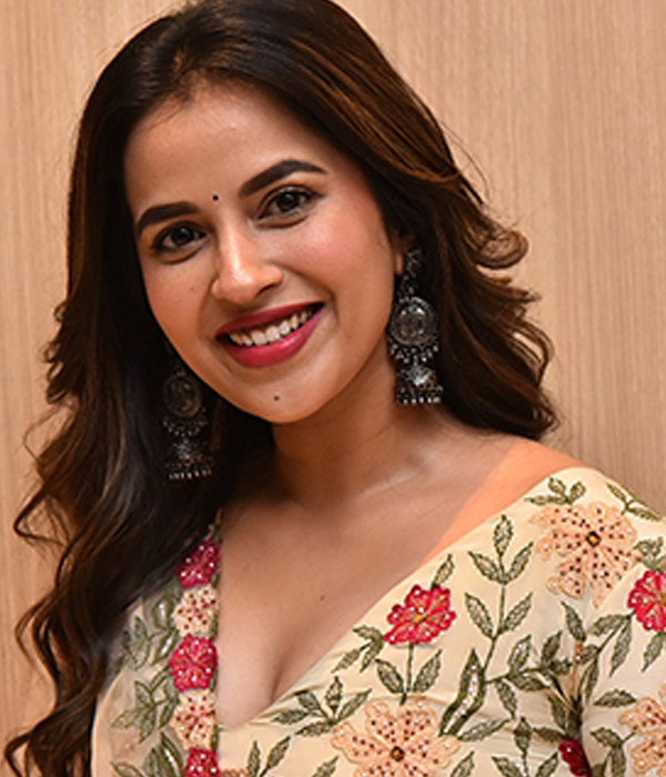 Komalee Prasad