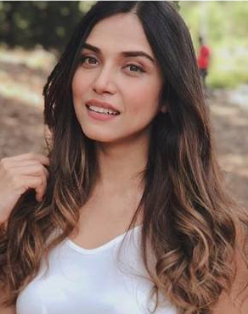 Mansi Moghe