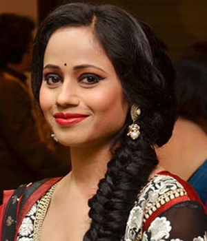 Nina Chakraborty