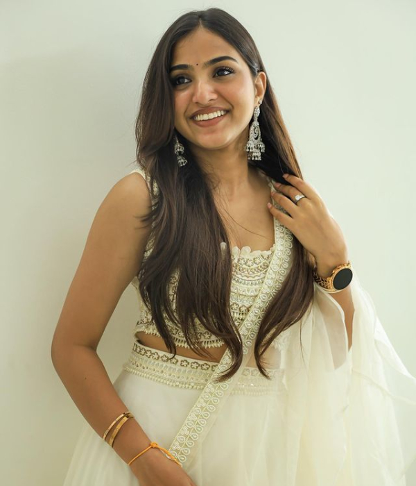 Pranavi Manukonda