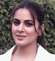 Shraddha Arya