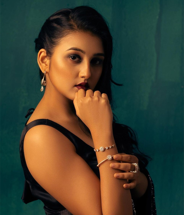 Sowmika Pandiyan