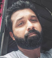 Vineet Bangera