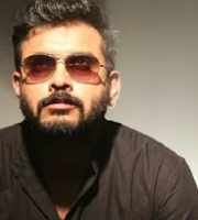 Avinash S Divakar